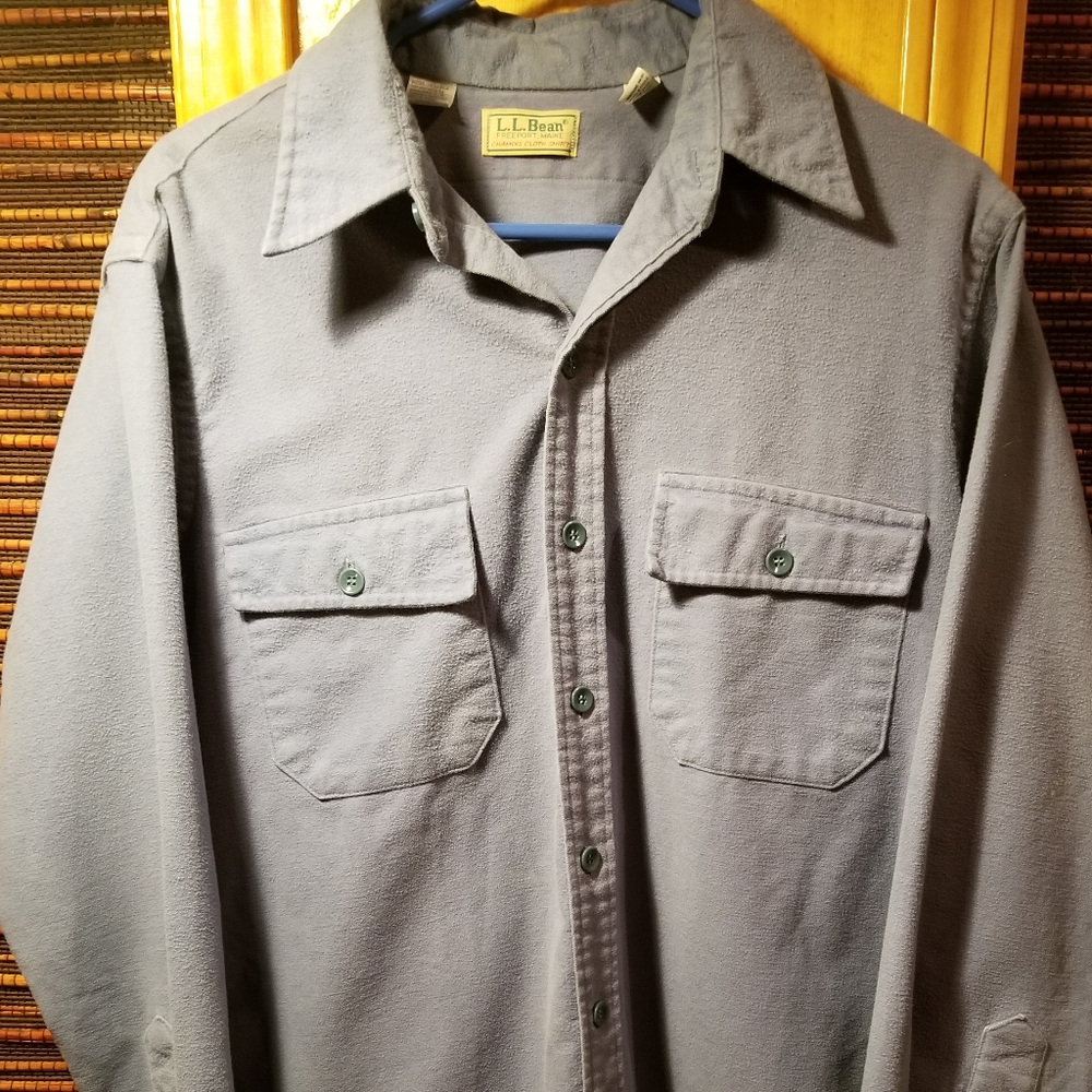 *Final Price Drop* L.L. Bean Casual button down